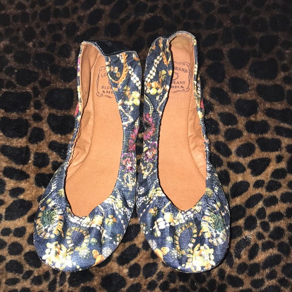 Lucky Brand Shoes - Lucky Brand flats🌴🌴🌴🌴🌴🌴